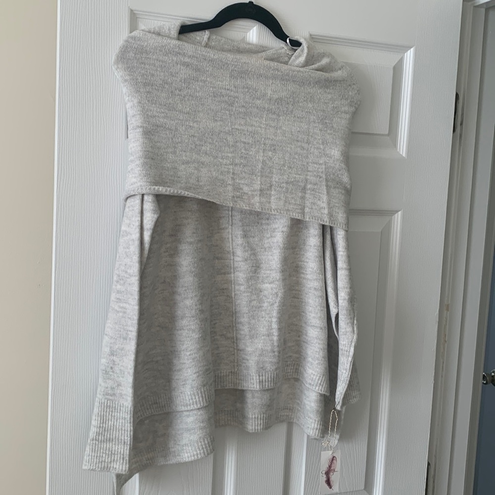 New with tags. Jessica Simpson Cowl Neck Sweater. Size Medium